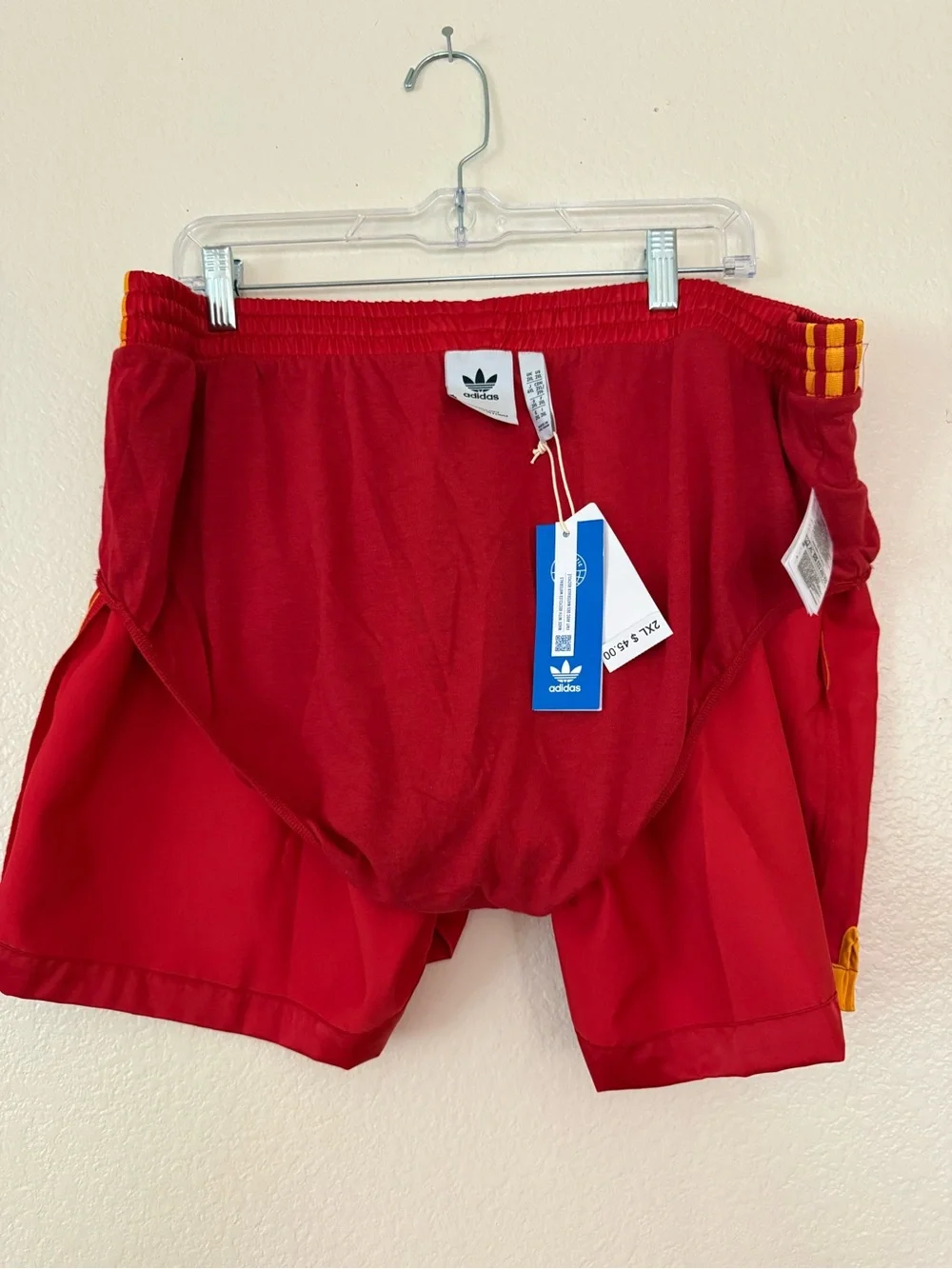 NWT adidas  Originals Football Nations Woven Shorts (Style HK7413)